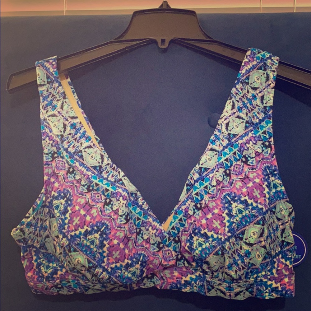 Swimsuit top bikini size 14